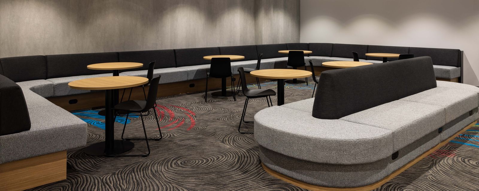 AIAL Domestic Lounge