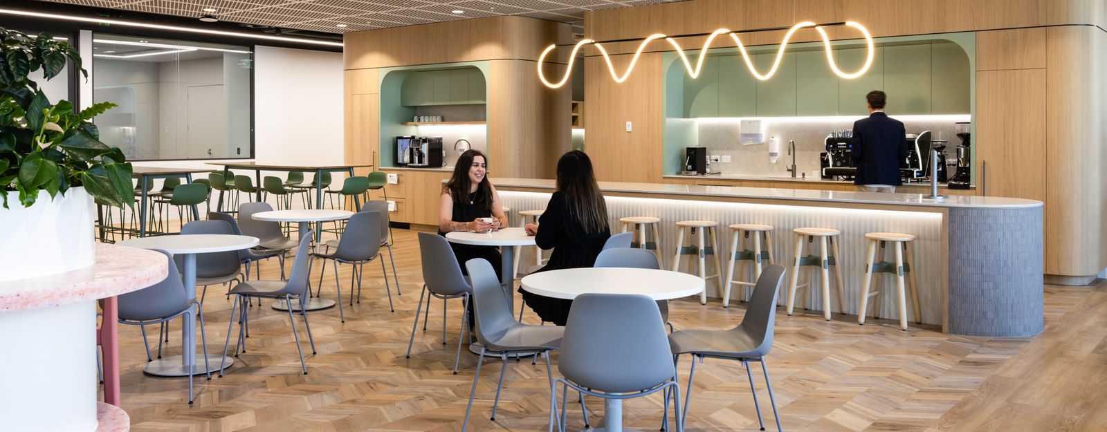 Spark Cachet Harrows Workspace Furniture